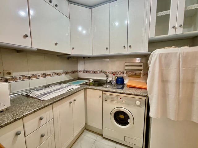 1 makuuhuone Huoneisto myytävänä paikassa Los Europeos, Torrevieja mukana uima-altaan - 165 000 € (Ref: 9690788)