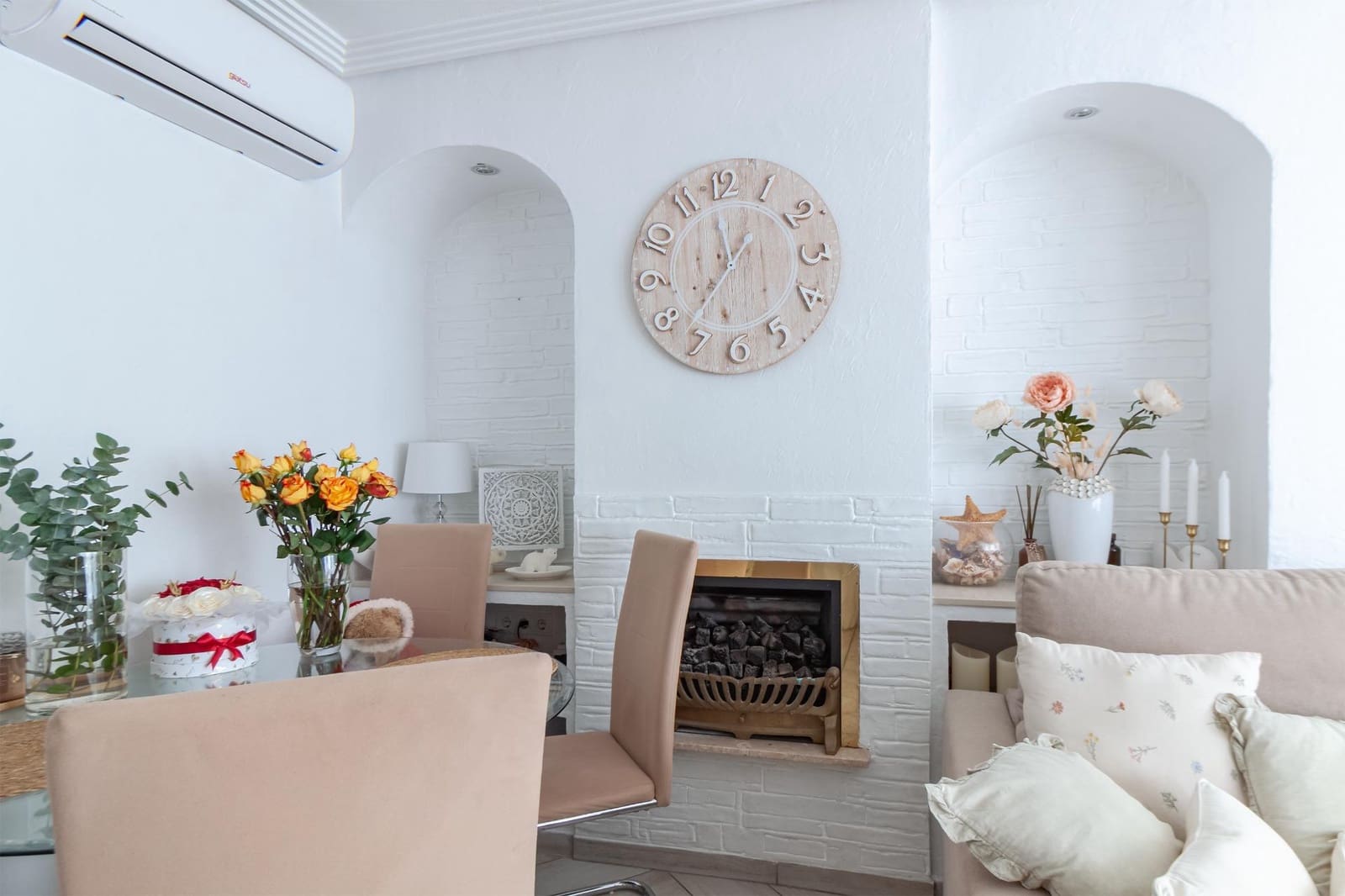 4 bedroom Villa for sale in La Florida with pool - € 339,990 (Ref: 9690811)