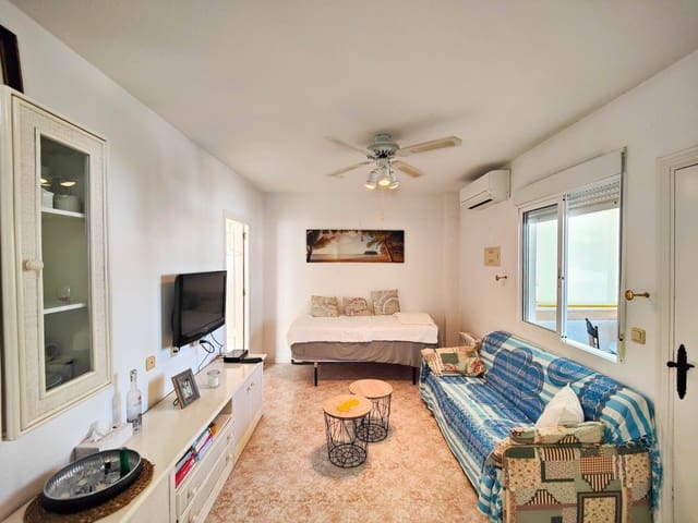1 soveværelse Penthouse til salg i La Siesta, Torrevieja - € 131.000 (Ref: 9690831)
