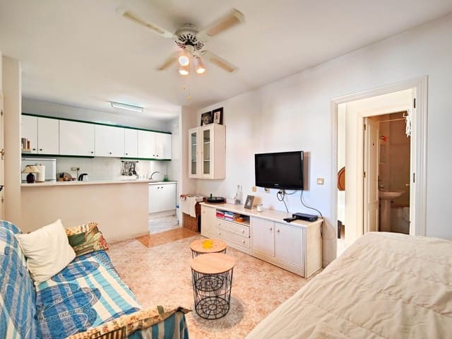 1 soveværelse Penthouse til salg i La Siesta, Torrevieja - € 131.000 (Ref: 9690831)