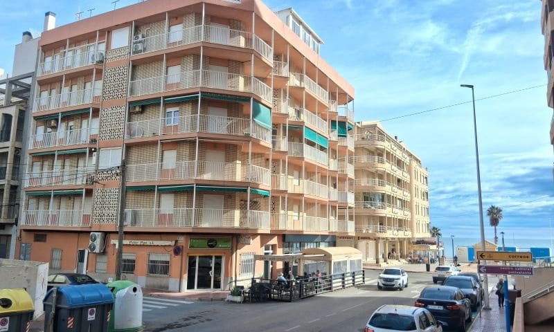 3 bedroom Apartment for sale in Torrevieja - € 248,999 (Ref: 9690836)