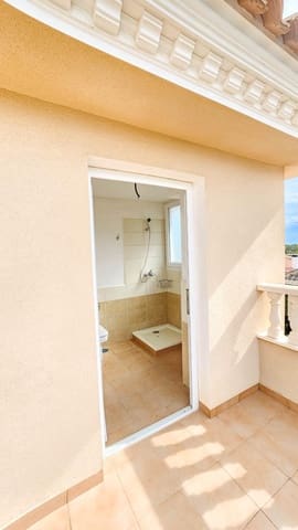7 Zimmer Villa zu verkaufen in Cabo Roig mit Pool - 1.700.000 € (Ref: 9690858)