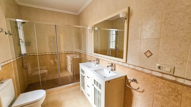 7 Zimmer Villa zu verkaufen in Cabo Roig mit Pool - 1.700.000 € (Ref: 9690858)