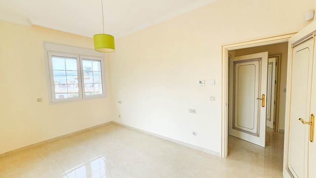 7 Zimmer Villa zu verkaufen in Cabo Roig mit Pool - 1.700.000 € (Ref: 9690858)