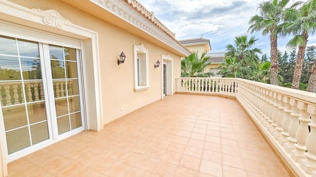 7 Zimmer Villa zu verkaufen in Cabo Roig mit Pool - 1.700.000 € (Ref: 9690858)