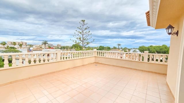 7 Zimmer Villa zu verkaufen in Cabo Roig mit Pool - 1.700.000 € (Ref: 9690858)