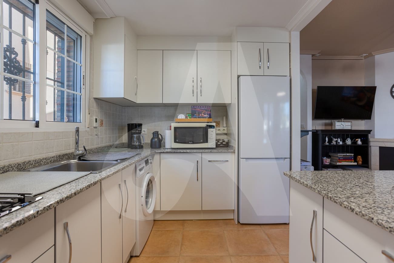 3 soverom Villa til salgs i Guardamar del Segura med svømmebasseng - € 255 000 (Ref: 9690868)