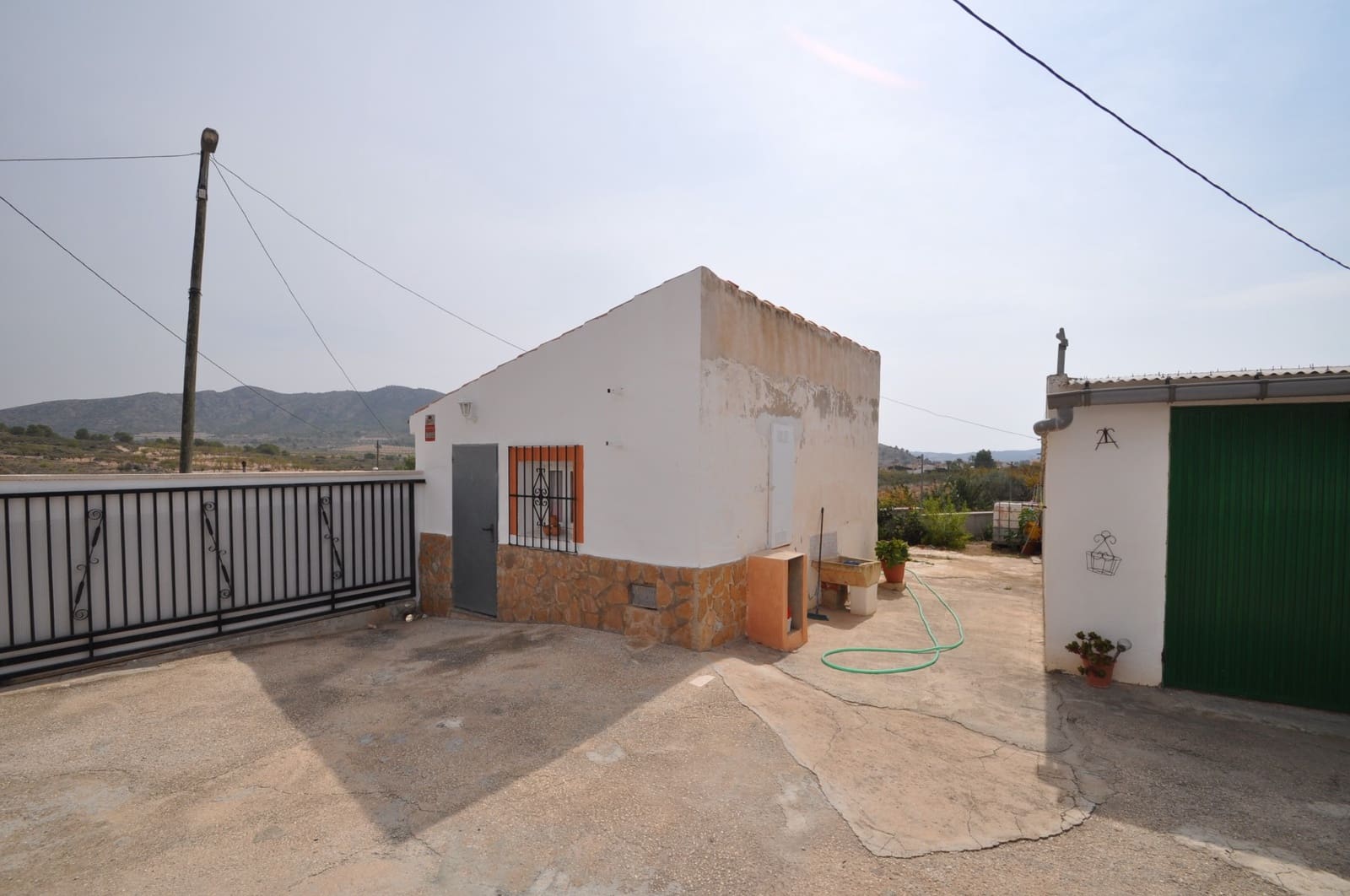 9 bedroom Finca/Country House for sale in Abanilla with garage - € 275,600 (Ref: 9690871)