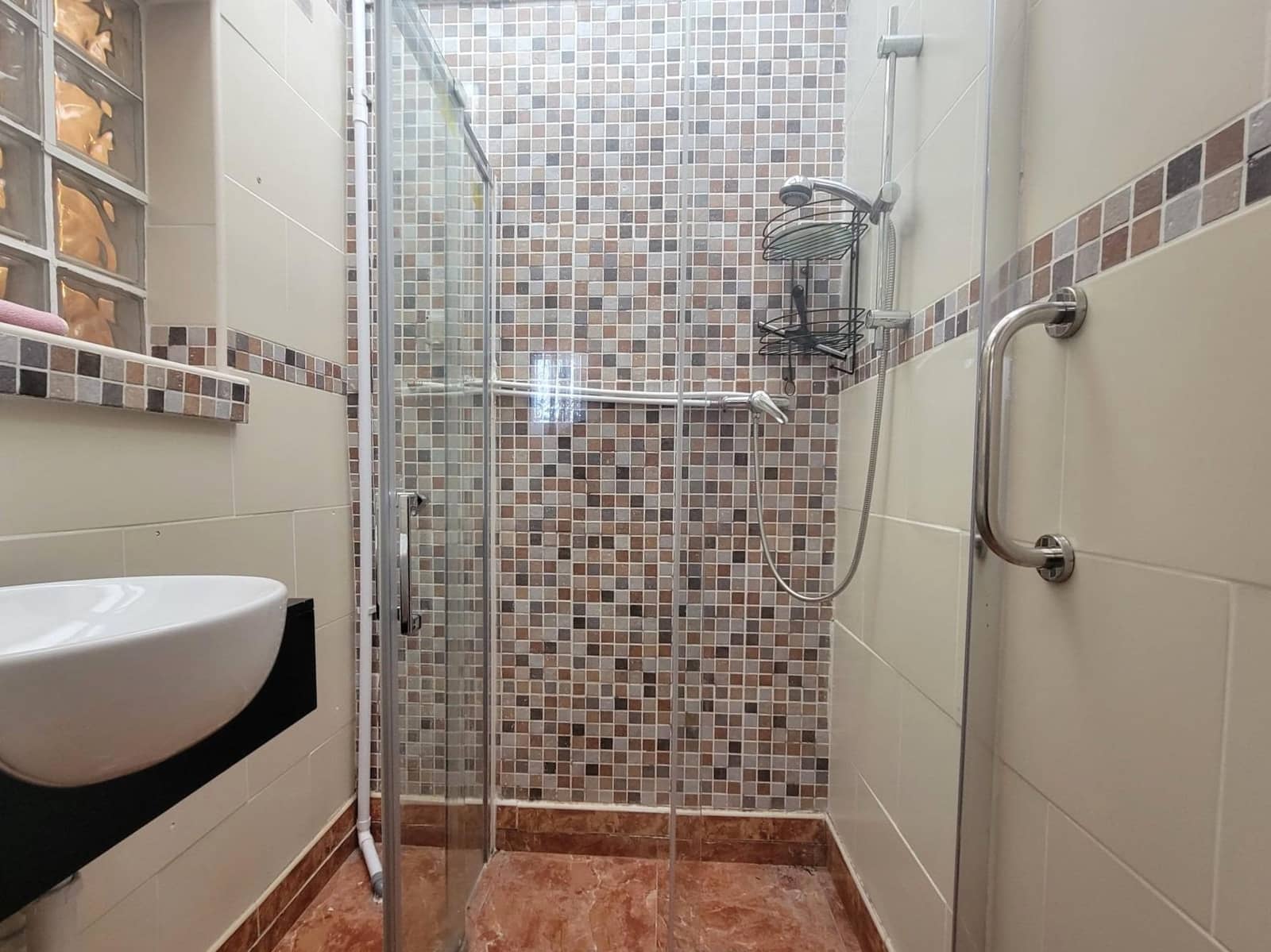 2 slaapkamer Rijtjeshuis te koop in Torrevieja - € 138.000 (Ref: 9690876)