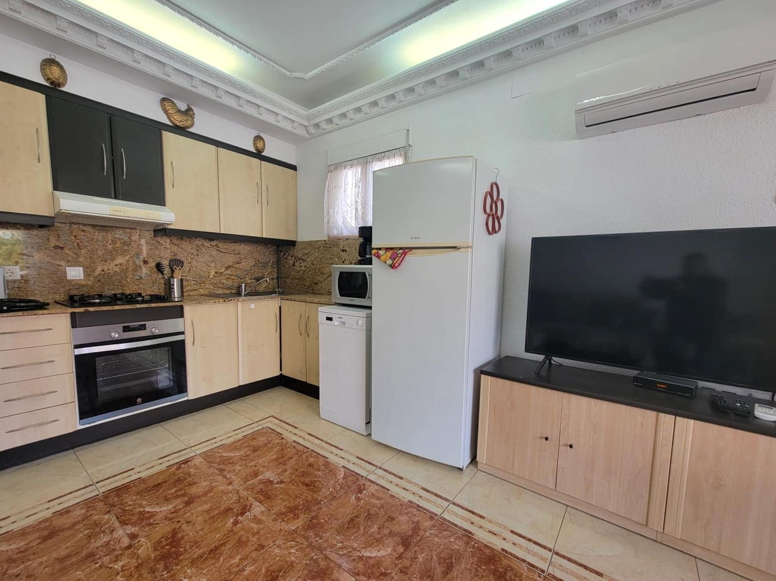 2 slaapkamer Rijtjeshuis te koop in Torrevieja - € 138.000 (Ref: 9690876)