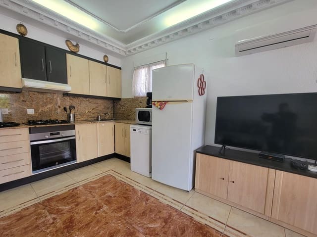 2 slaapkamer Rijtjeshuis te koop in El Chaparral - La Siesta - La Torreta, Torrevieja - € 138.000 (Ref: 9690876)