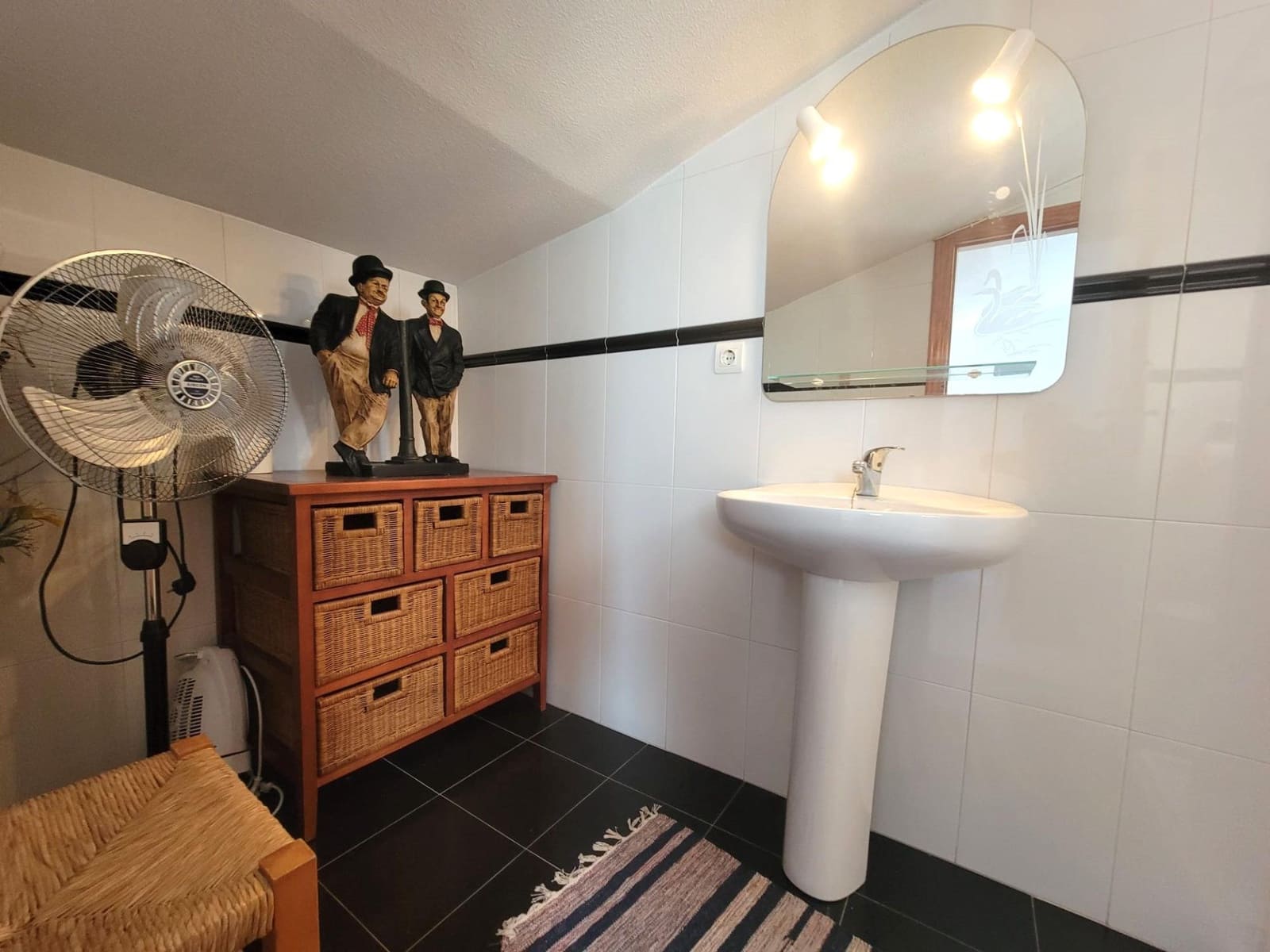 2 slaapkamer Rijtjeshuis te koop in Torrevieja - € 138.000 (Ref: 9690876)
