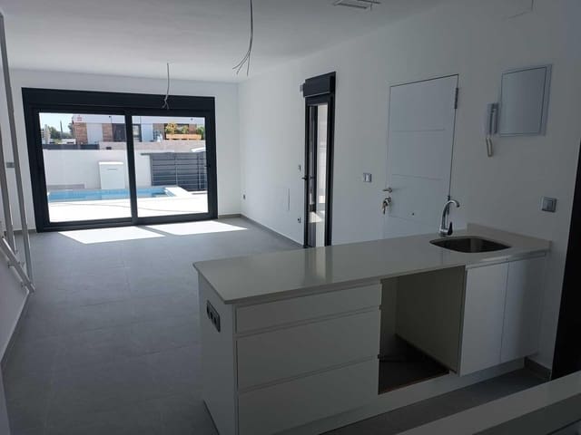 3 bedroom Villa for sale in Daya Nueva with pool - € 317,000 (Ref: 9696378)