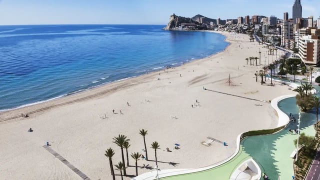 2 Zimmer Apartment zu verkaufen in Playa Poniente, Benidorm mit Pool - 1.058.000 € (Ref: 9696500)