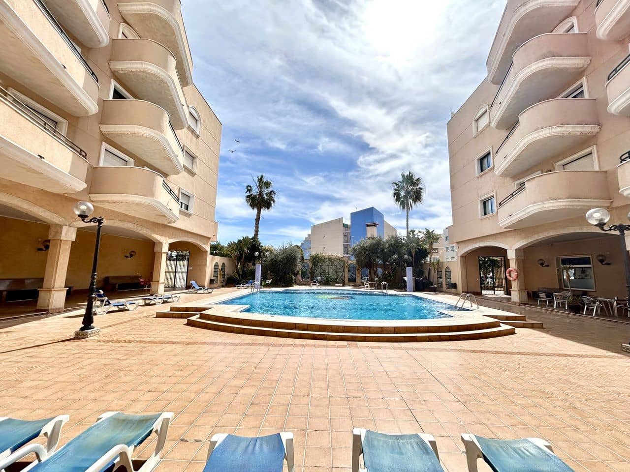 2 bedroom Apartment for sale in Cabo Roig with garage - € 174,995 (Ref: 9698899)