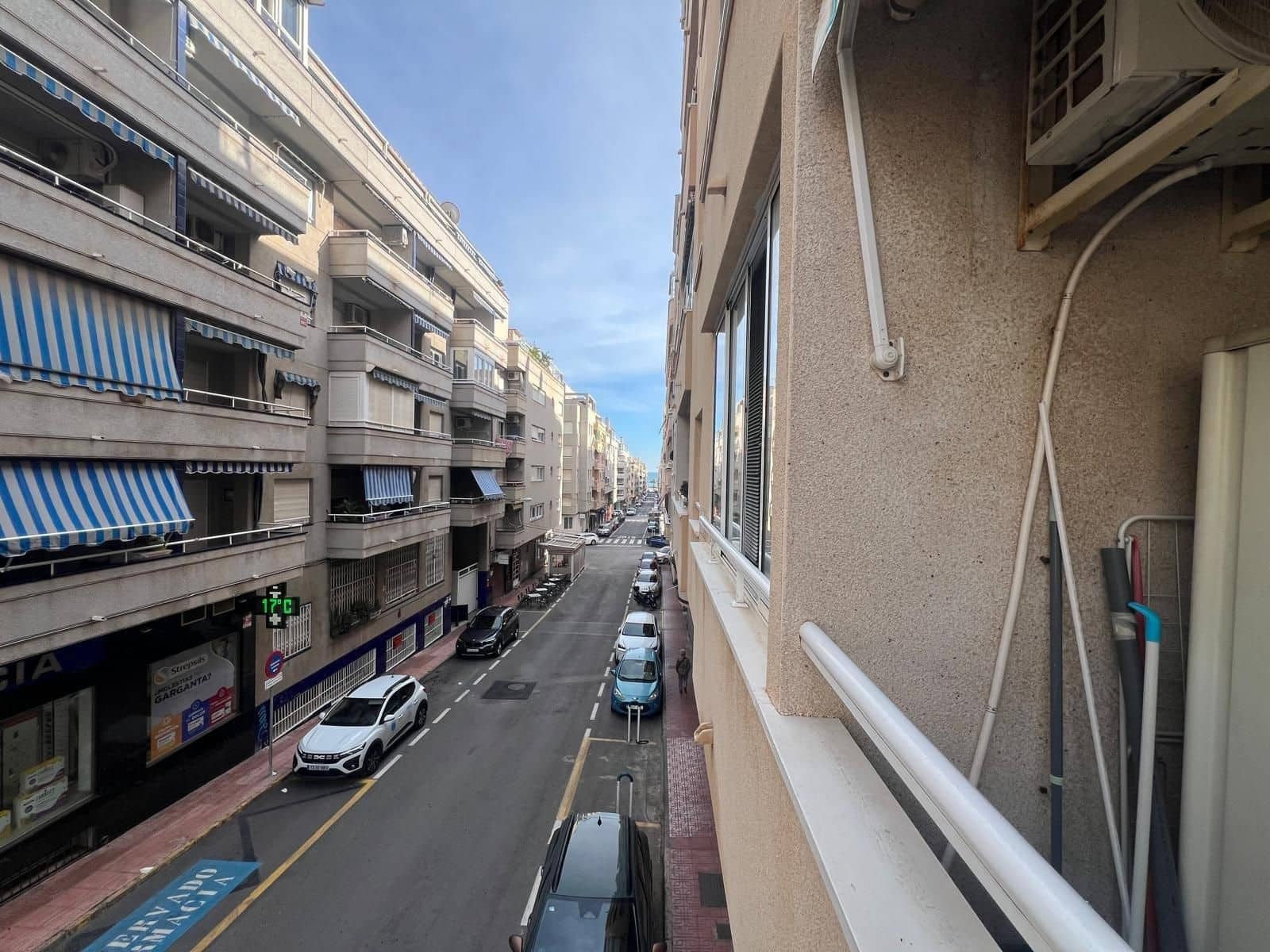 2 bedroom Apartment for sale in Torrevieja - € 159,900 (Ref: 9701738)