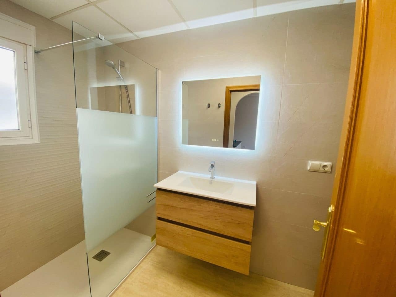 2 bedroom Apartment for sale in Filipinas with garage - € 174,000 (Ref: 9701739)