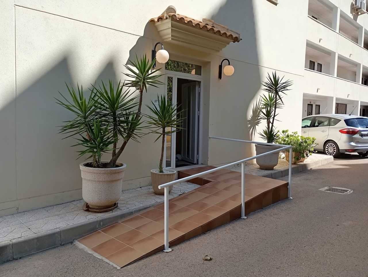 2 bedroom Apartment for sale in Filipinas with garage - € 174,000 (Ref: 9701739)