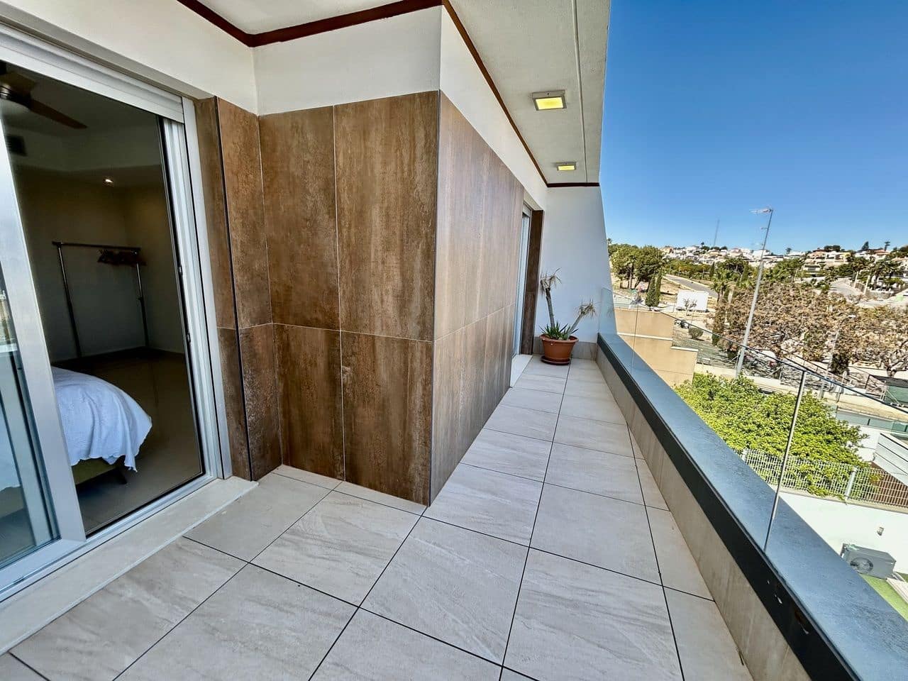 3 chambre Villa/Maison à vendre à Villamartin avec garage - 550 000 € (Ref: 9701744)