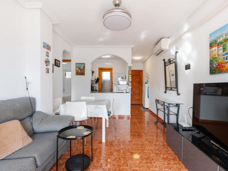 2 sovrum Lägenhet till salu i Torrevieja - 145 000 € (Ref: 9701749)