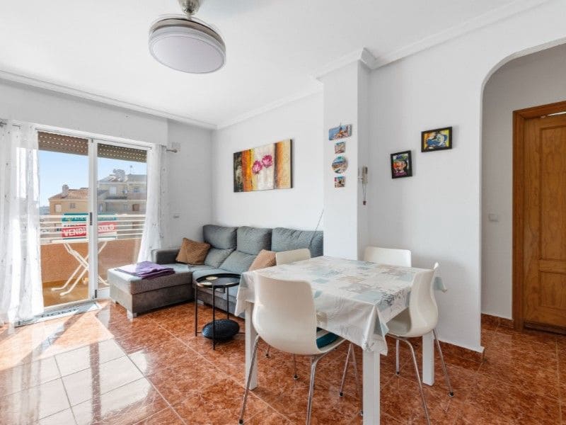 2 sovrum Lägenhet till salu i Torrevieja - 145 000 € (Ref: 9701749)