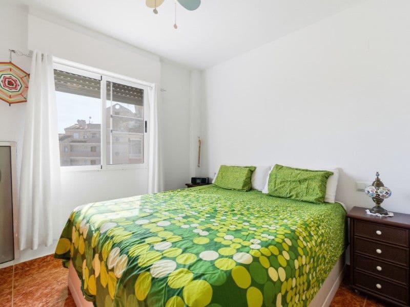 2 sovrum Lägenhet till salu i Torrevieja - 145 000 € (Ref: 9701749)