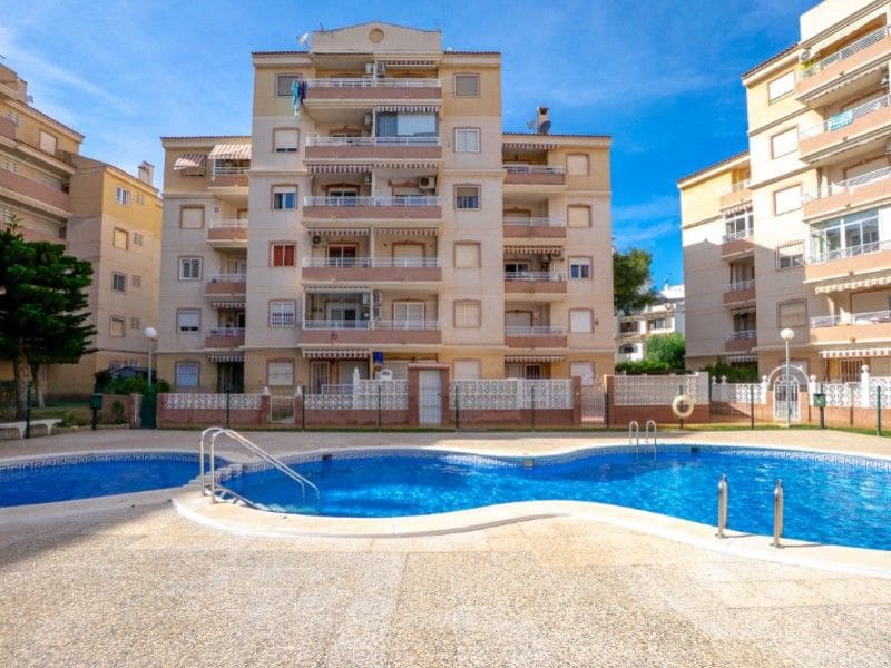 2 sovrum Lägenhet till salu i Torrevieja - 145 000 € (Ref: 9701749)