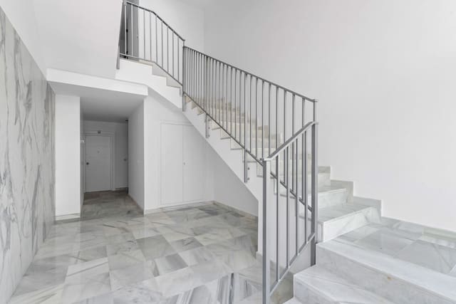 2 makuuhuone Kattohuoneisto myytävänä paikassa Orihuela Costa, Orihuela mukana uima-altaan - 425 000 € (Ref: 9701787)