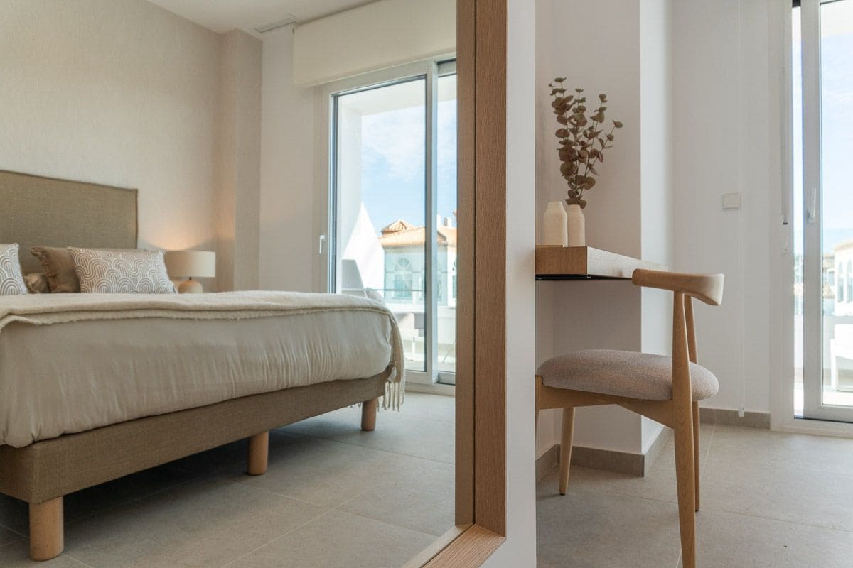 4 Zimmer Apartment zu verkaufen in Orihuela Costa mit Pool - 499.000 € (Ref: 9701799)