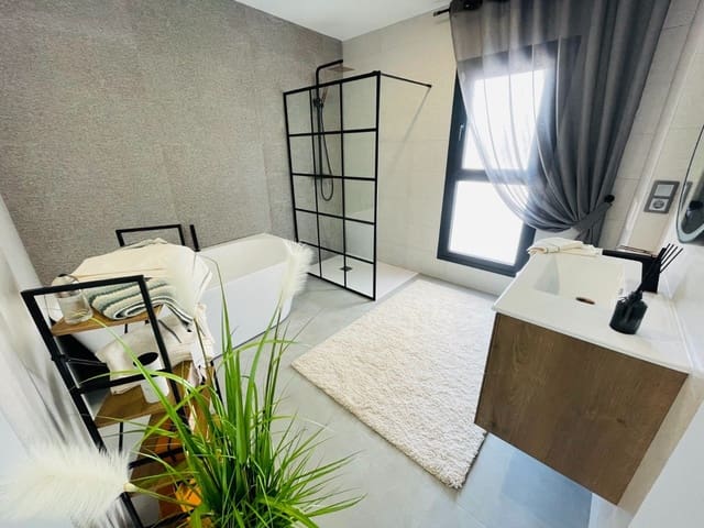 5 soveværelse Villa til salg i Parque Acuático - Sector 25, Torrevieja - € 1.200.000 (Ref: 9701918)