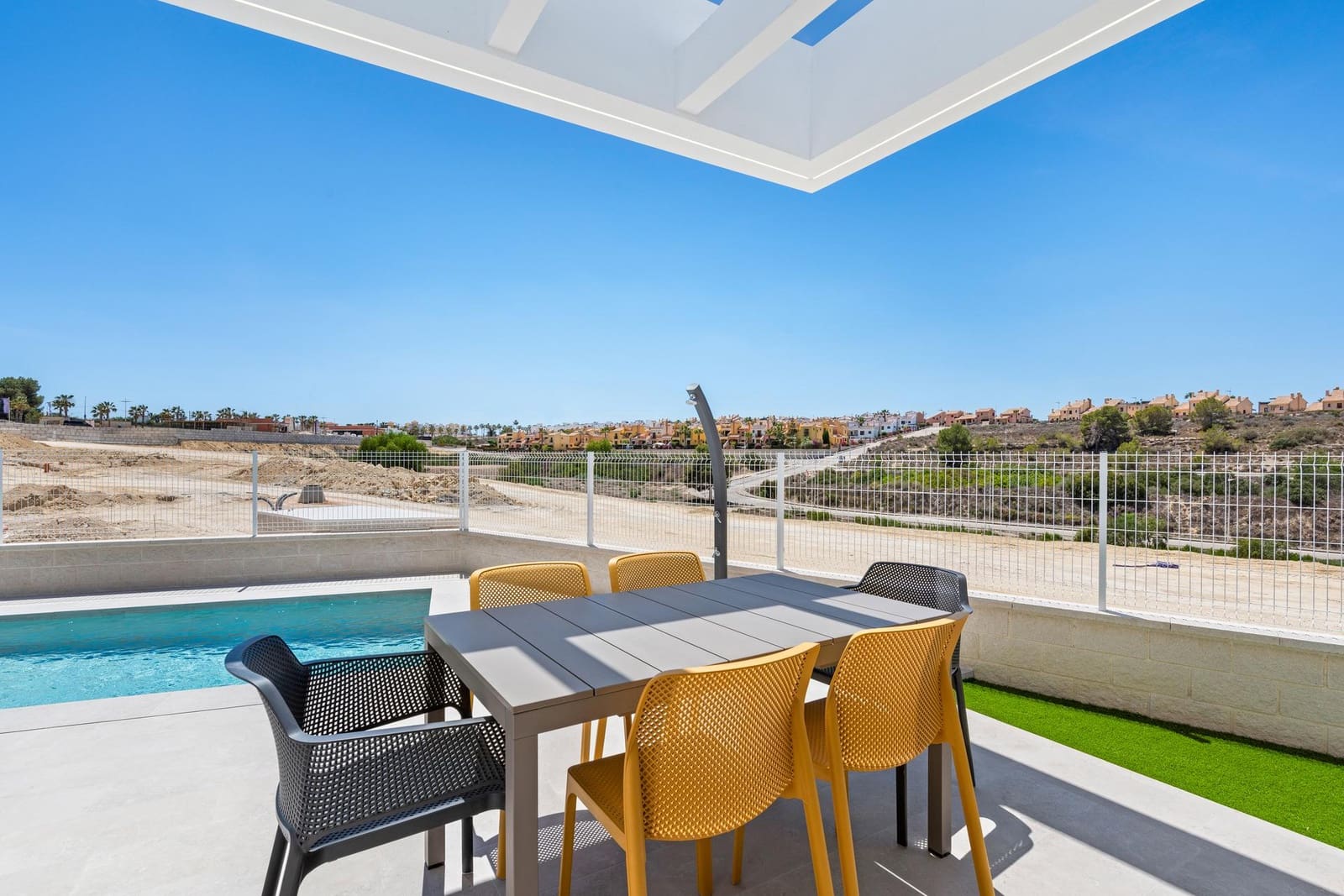 Chalet de 3 habitaciones en Algorfa en venta - 445.000 € (Ref: 9701932)