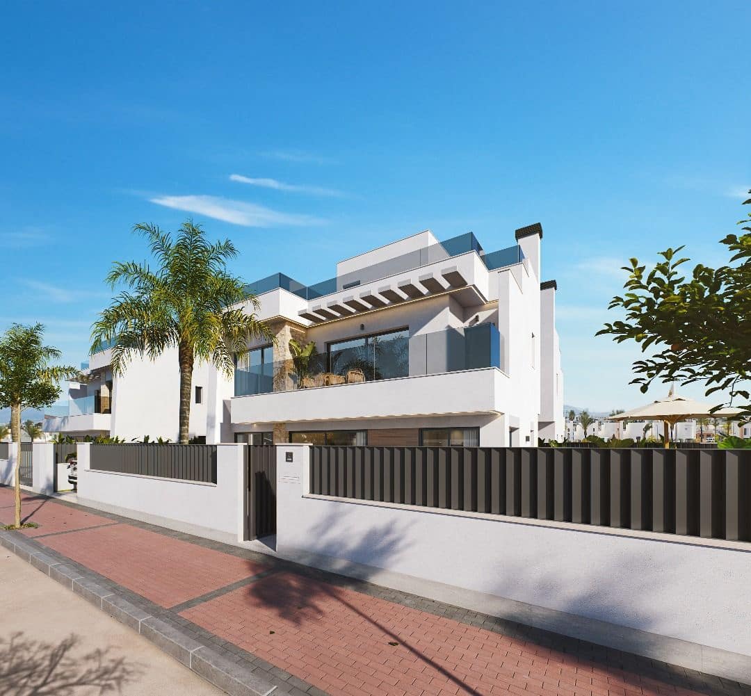 4 soveværelse Villa til salg i Los Alcazares - € 785.000 (Ref: 9701968)