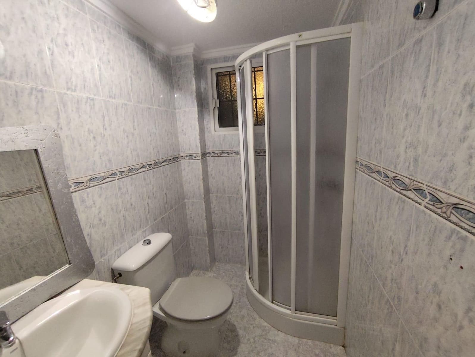 1 soverom Leilighet til salgs i Torrevieja - € 99 900 (Ref: 9704949)