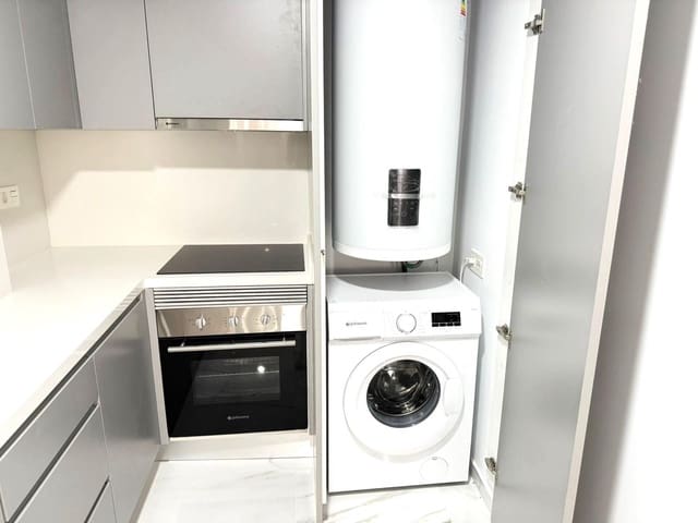 2 chambre Appartement à vendre à Torrevieja - 210 000 € (Ref: 9707543)