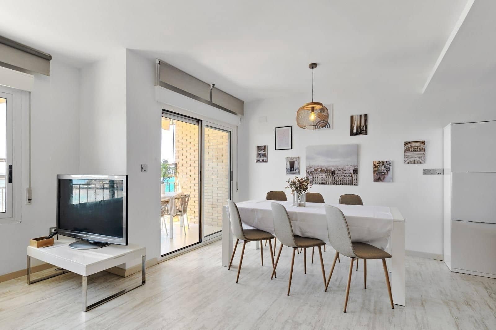 3 bedroom Apartment for sale in Torrevieja - € 360,000 (Ref: 9707545)