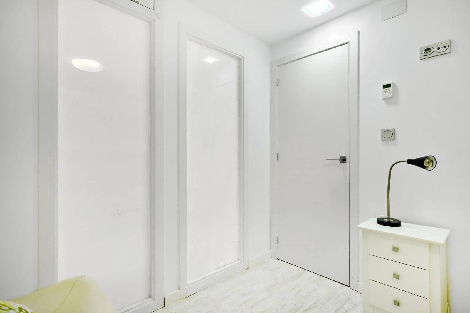 3 bedroom Apartment for sale in Torrevieja - € 360,000 (Ref: 9707545)