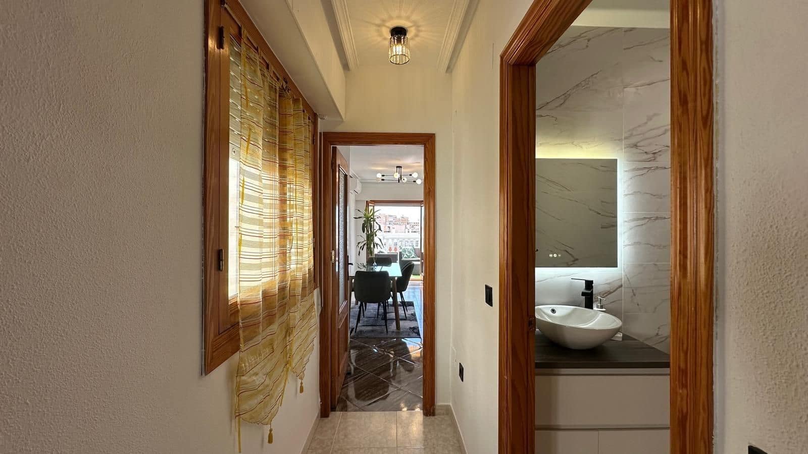 2 Zimmer Apartment zu verkaufen in Torrevieja - 265.000 € (Ref: 9707546)