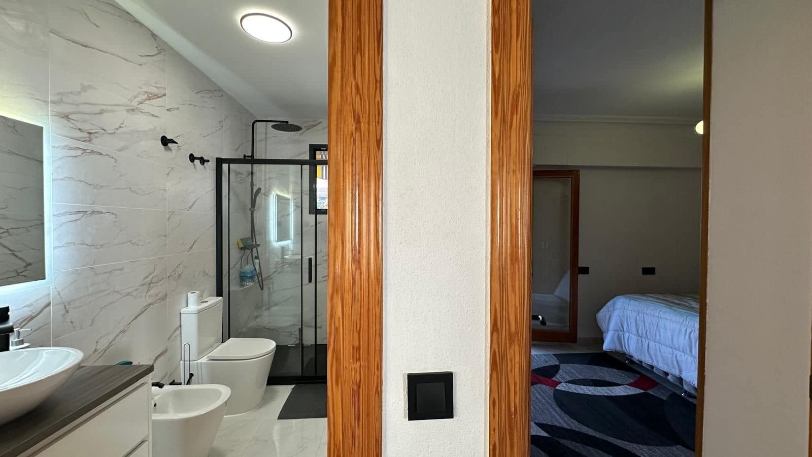 2 Zimmer Apartment zu verkaufen in Torrevieja - 265.000 € (Ref: 9707546)