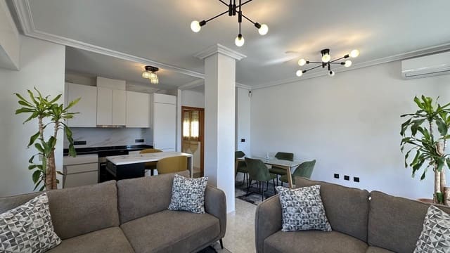 Apartamento de 2 habitaciones en Centro, Torrevieja en venta - 265.000 € (Ref: 9707546)