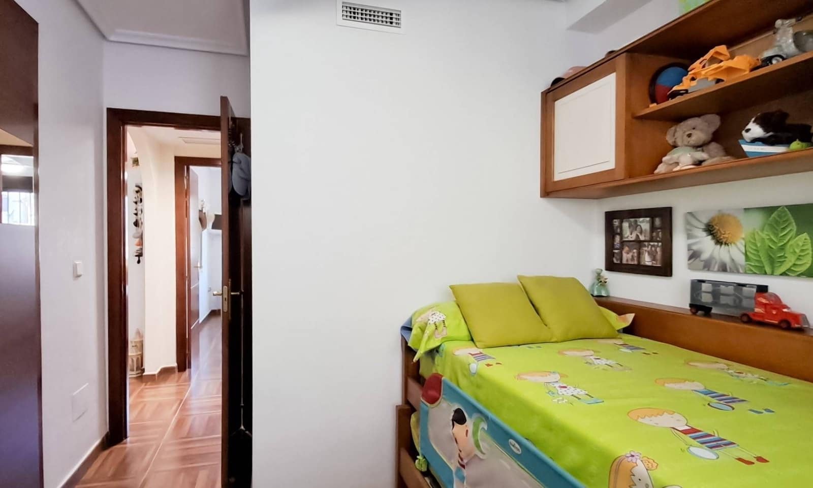Apartamento de 2 habitaciones en Torrevieja en venta - 175.000 € (Ref: 9715018)