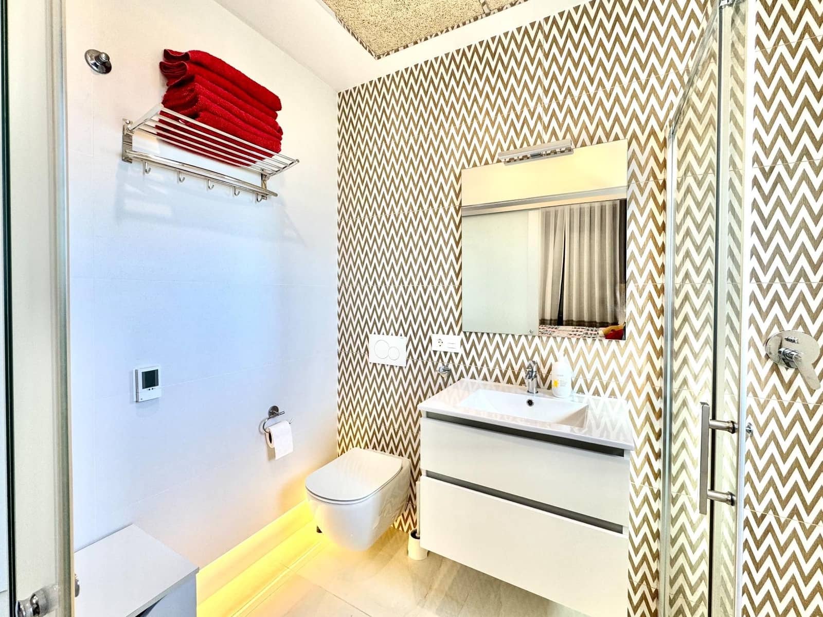 4 slaapkamer Villa te koop in Orihuela Costa met zwembad - € 750.000 (Ref: 9720077)