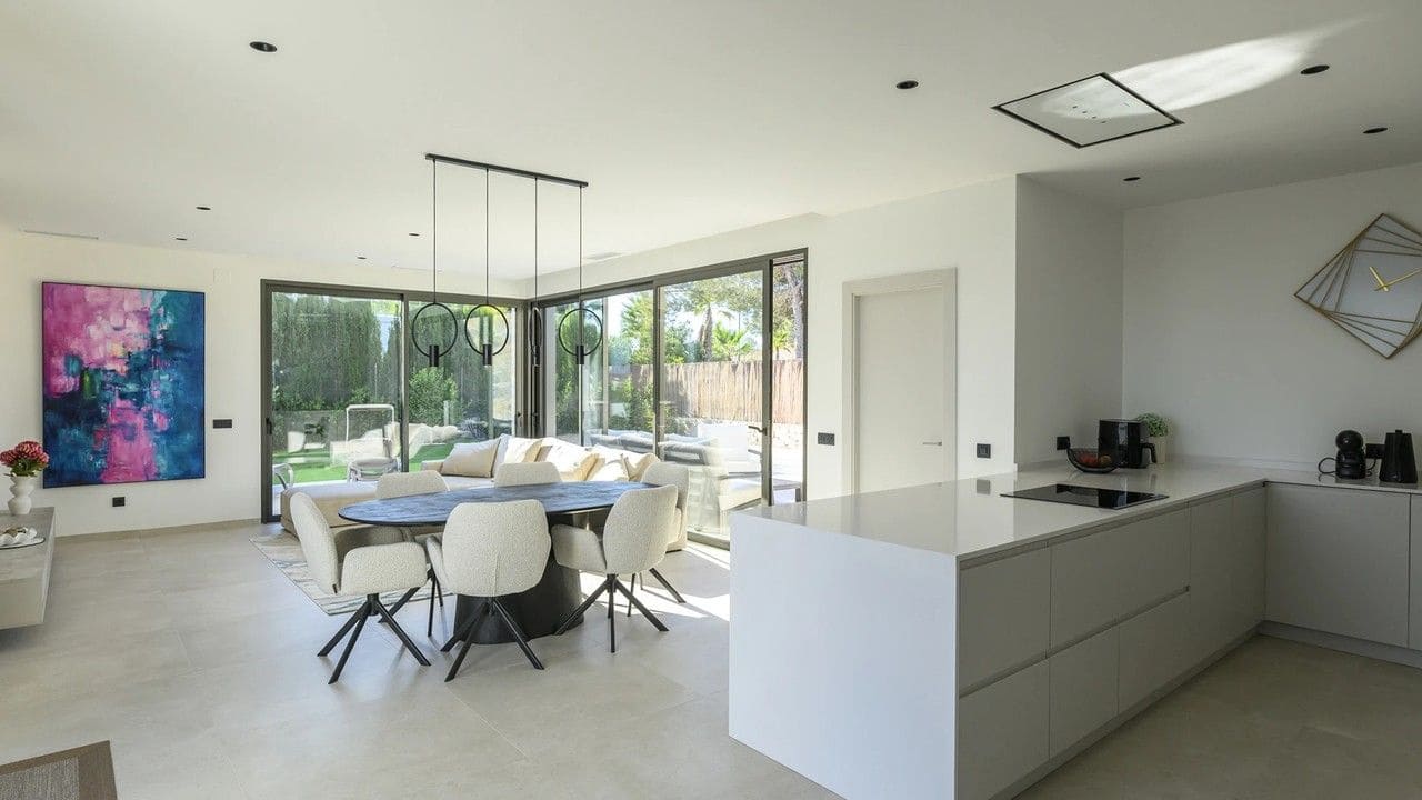 3 bedroom Villa for sale in Las Colinas Golf with garage - € 1,030,000 (Ref: 9720084)