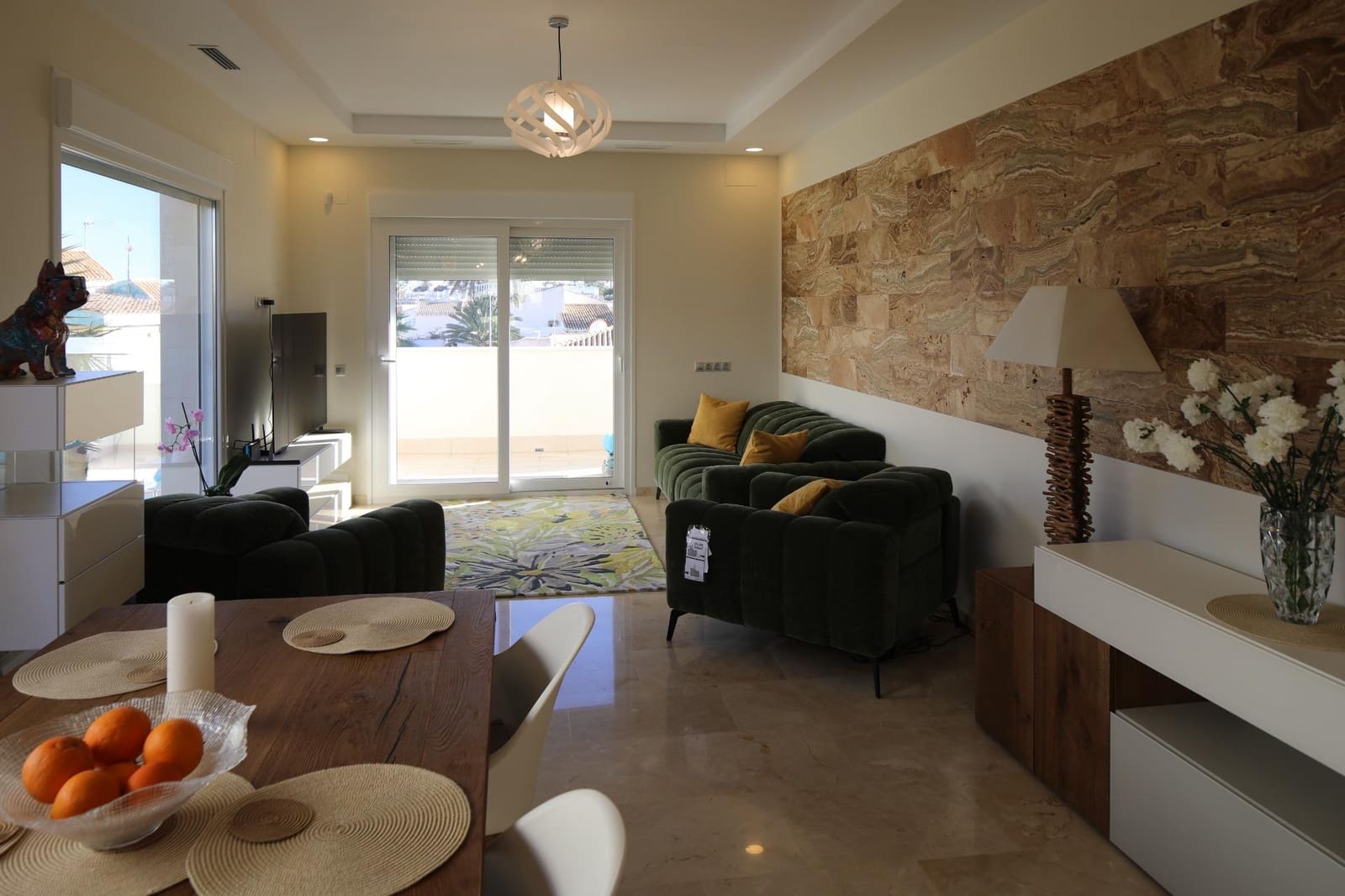 5 slaapkamer Villa te koop in La Zenia met zwembad garage - € 1.500.000 (Ref: 9732234)