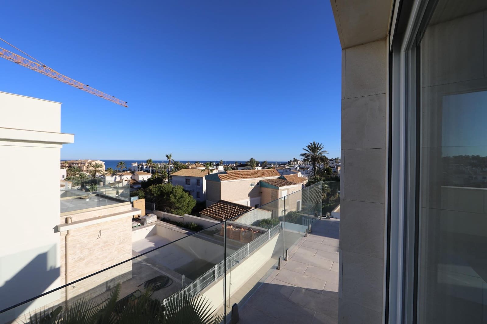 5 slaapkamer Villa te koop in La Zenia met zwembad garage - € 1.500.000 (Ref: 9732234)