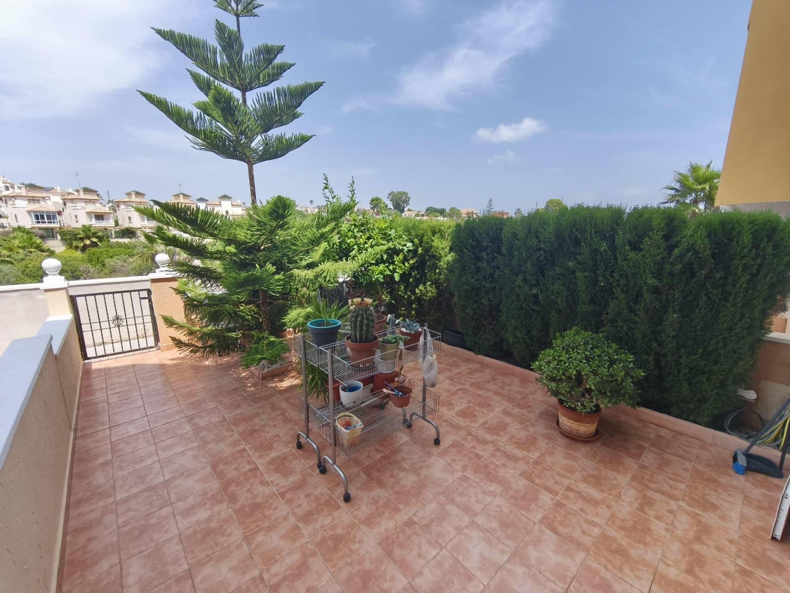 2 bedroom Apartment for sale in Orihuela Costa with pool - € 159,000 (Ref: 9732235)