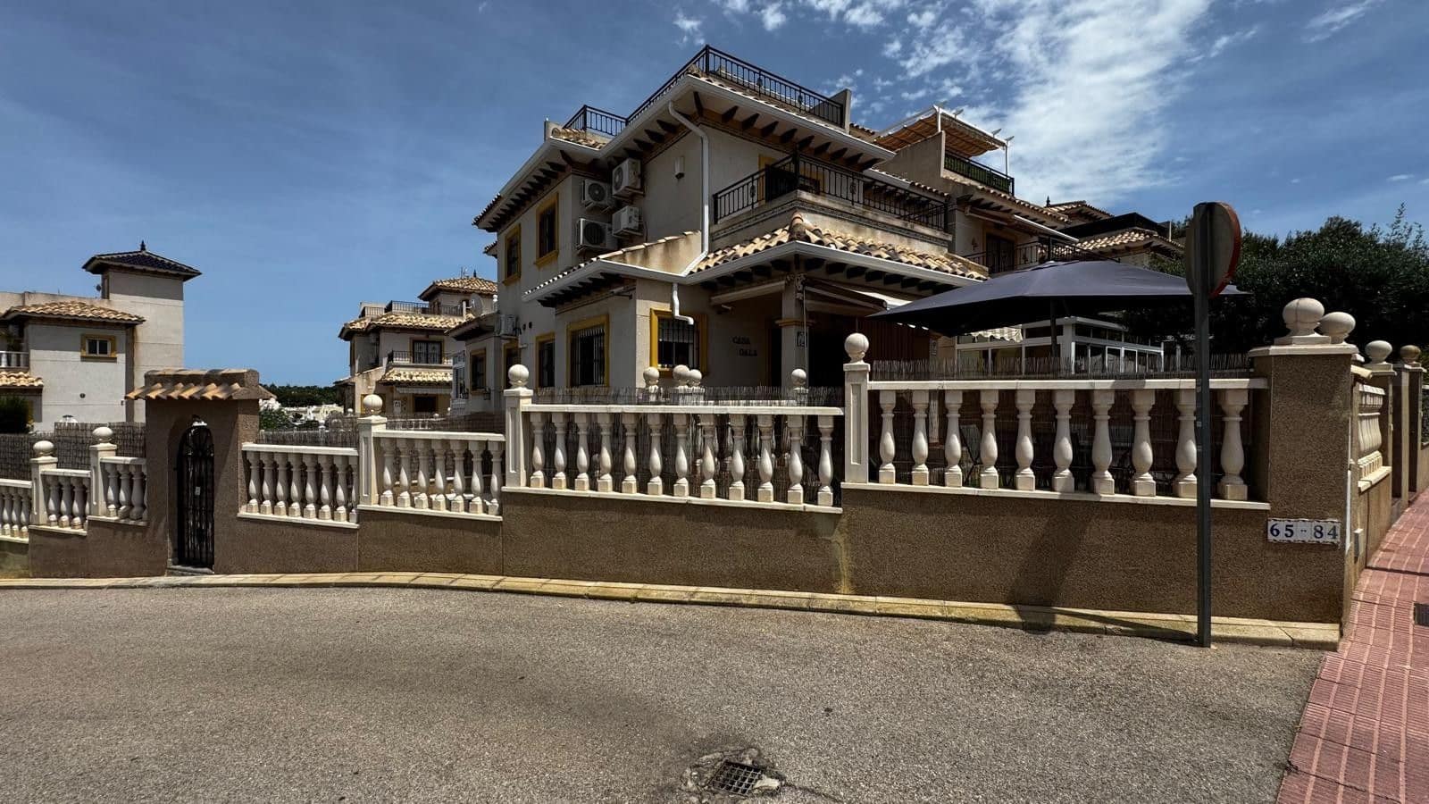 3 chambre Villa/Maison Semi-Mitoyenne à vendre à Orihuela Costa - 249 900 € (Ref: 9732242)