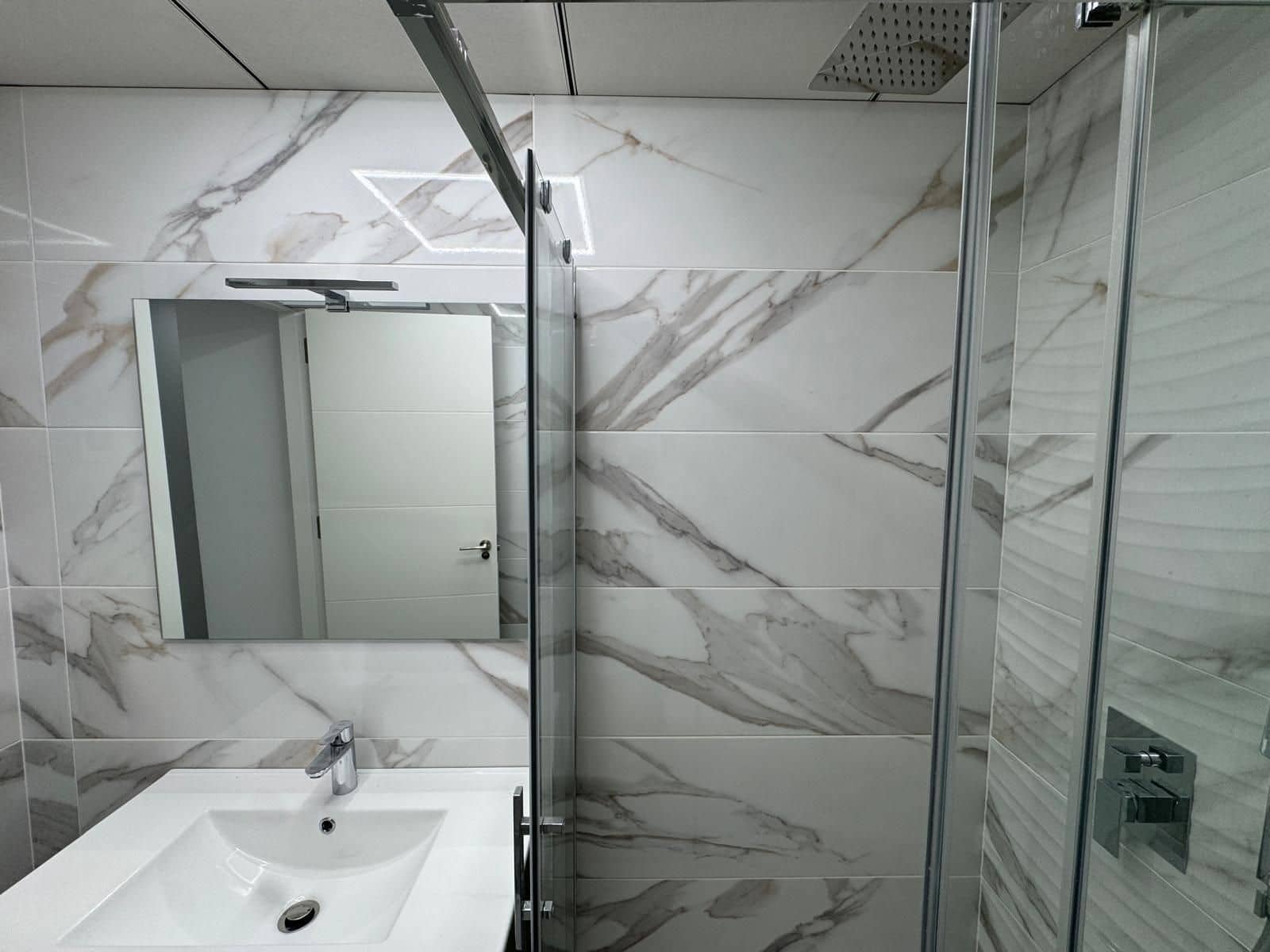 2 bedroom Apartment for sale in Torrevieja with pool - € 189,900 (Ref: 9732245)