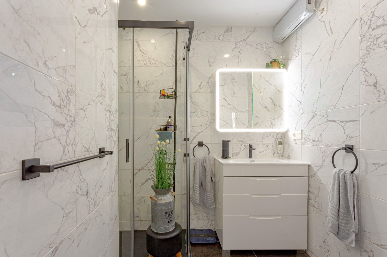 2 bedroom Villa for sale in Orihuela Costa - € 329,000 (Ref: 9732249)