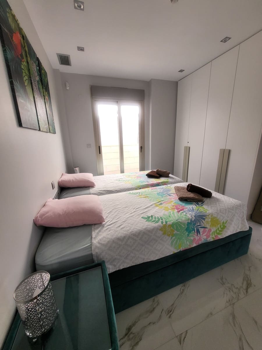 3 bedroom Villa for sale in Orihuela Costa with pool - € 400,000 (Ref: 9732294)