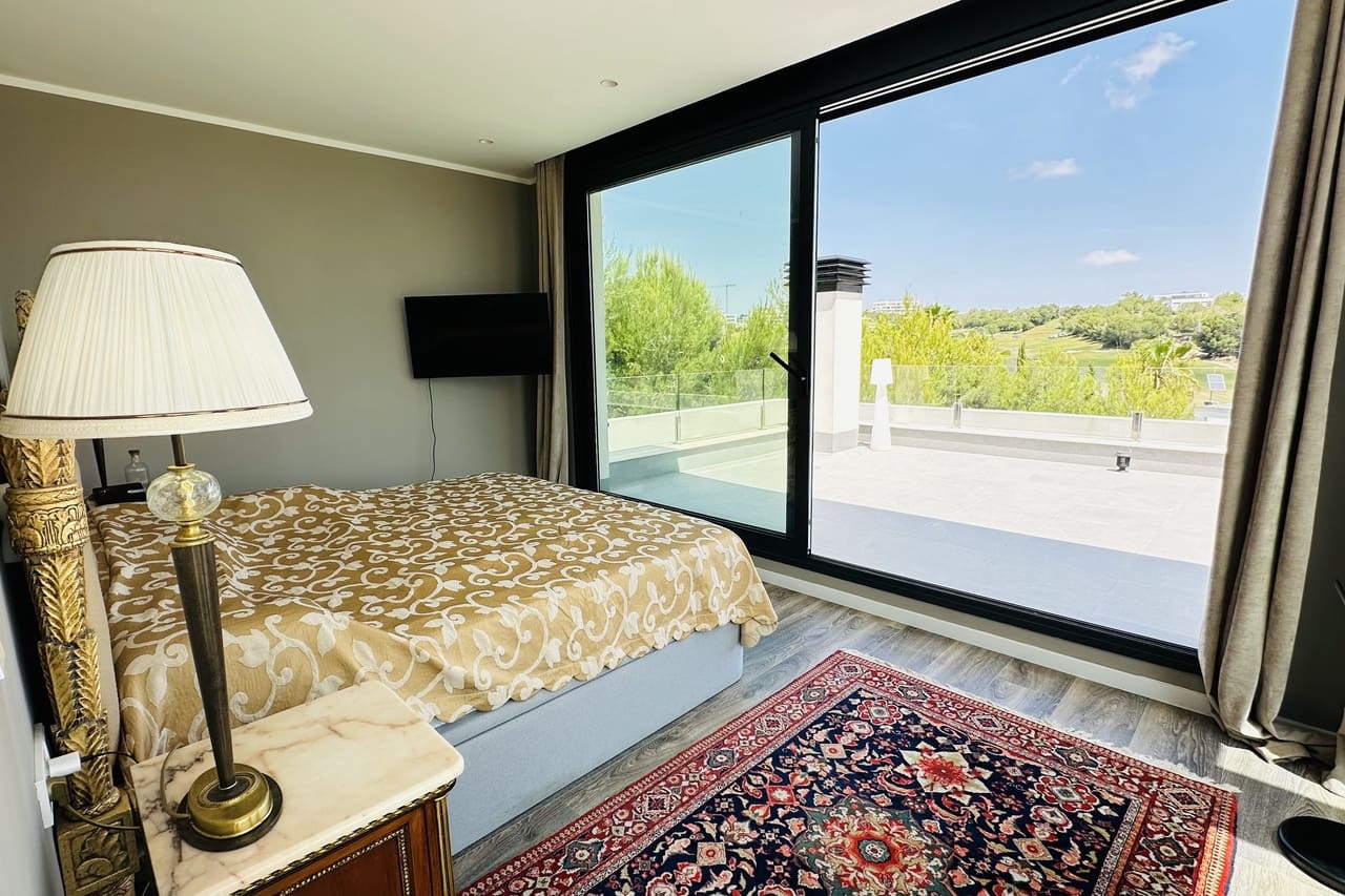 6 bedroom Villa for sale in Las Colinas Golf with garage - € 2,195,000 (Ref: 9732298)